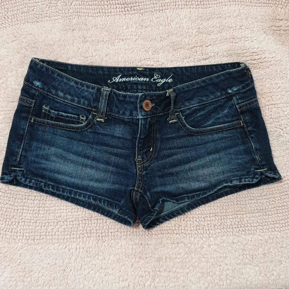 American Eagle Women's Shorts with Scalloped sides